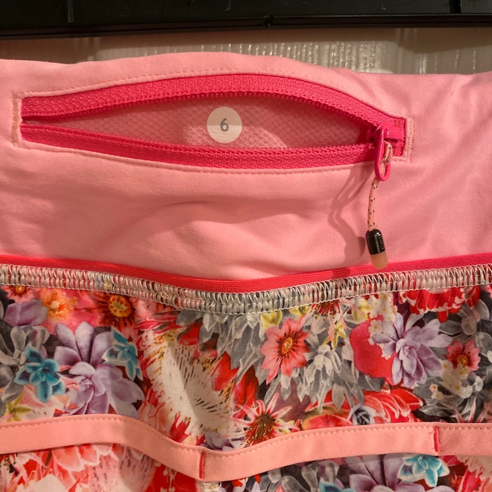 Lululemon Speed Short Flowabunga Bleached Coral 6 - Picture 4 of 7
